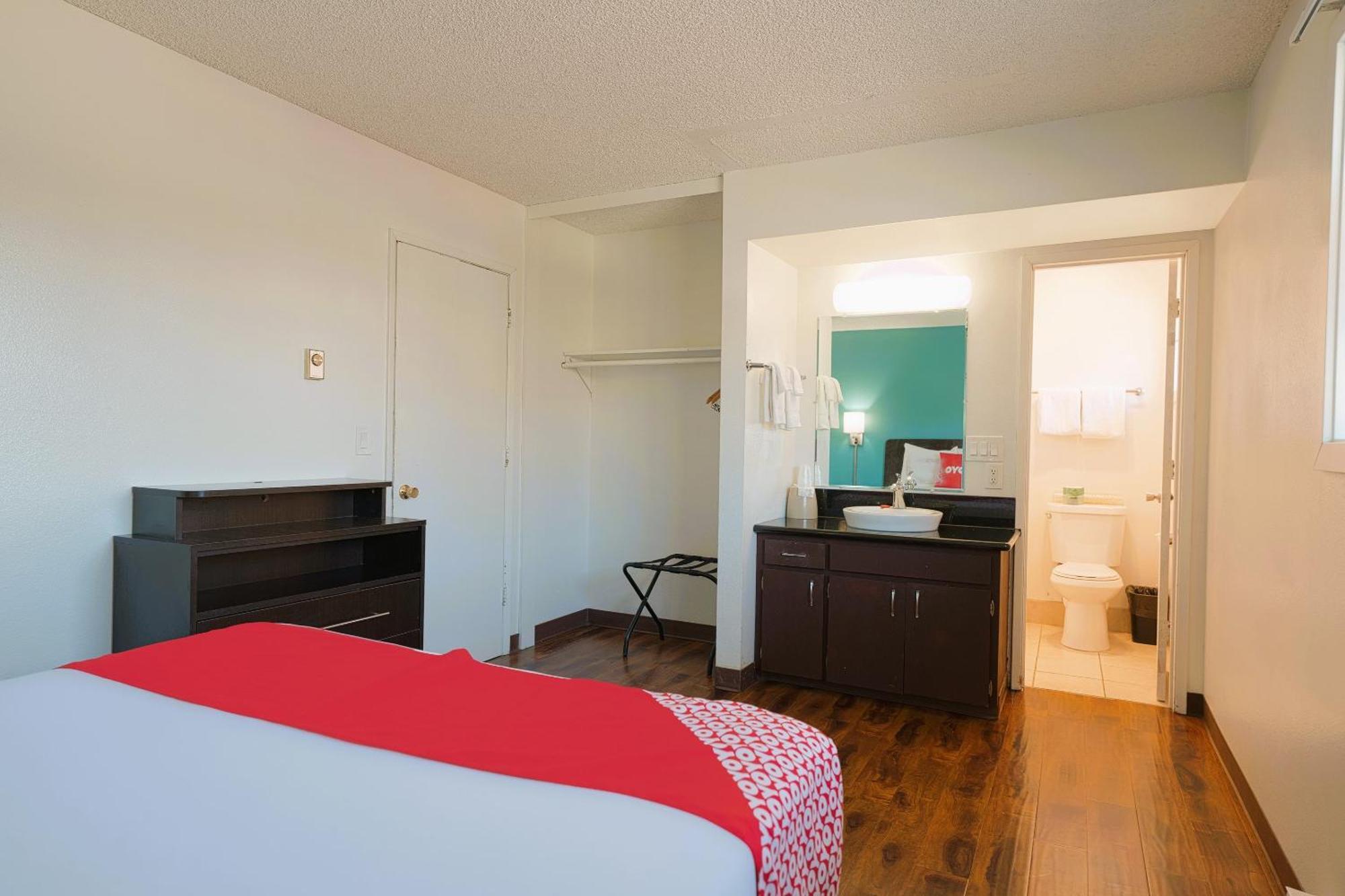 Oyo Hotel St Helens Or Saint Helens Extérieur photo
